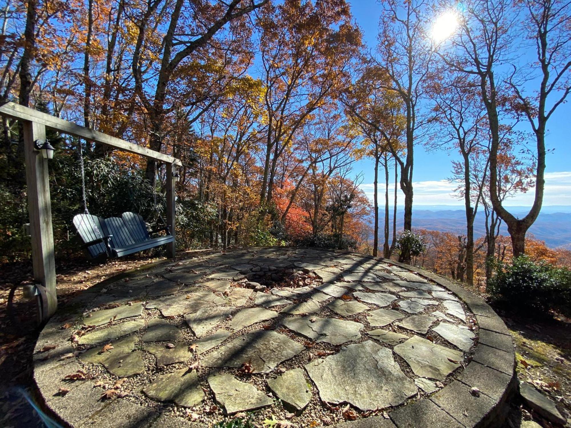 Cardinal'S View Lodge Blowing Rock Exterior photo