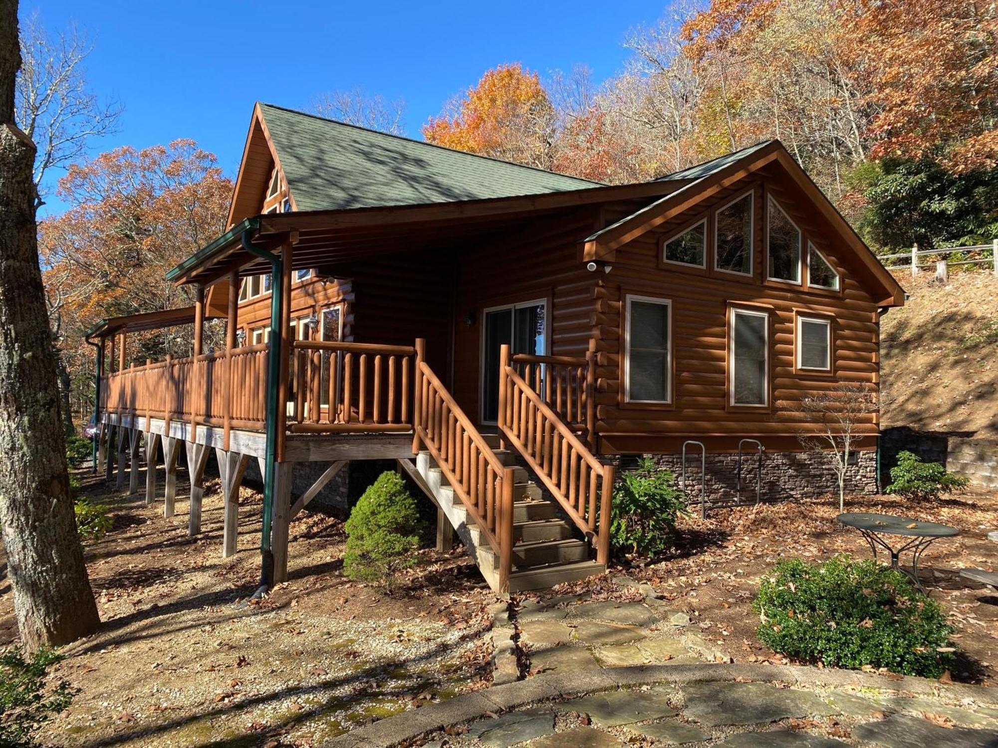 Cardinal'S View Lodge Blowing Rock Exterior photo